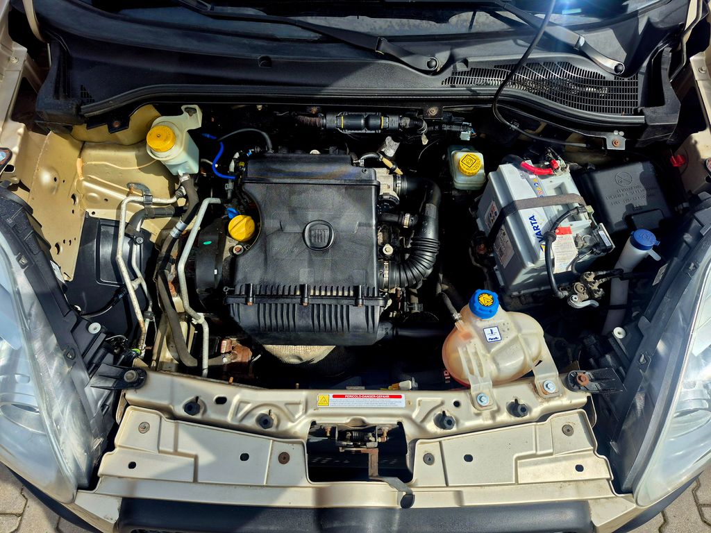 fiat-doblo-1-4-dynamic-70kw - 7