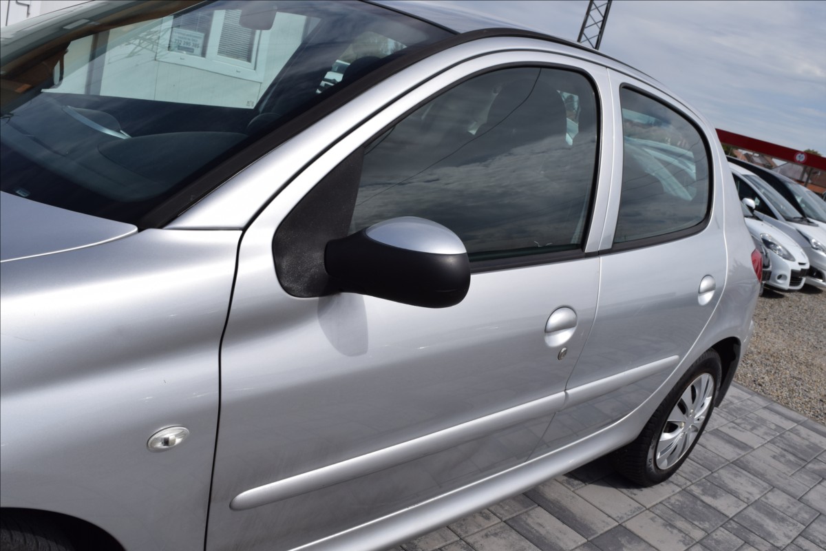 peugeot-206-1-4-d-50kw-nova-stk - 7