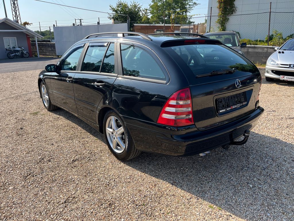 mercedes-benz-tridy-c-c-220-cdi-avantgarde - 2