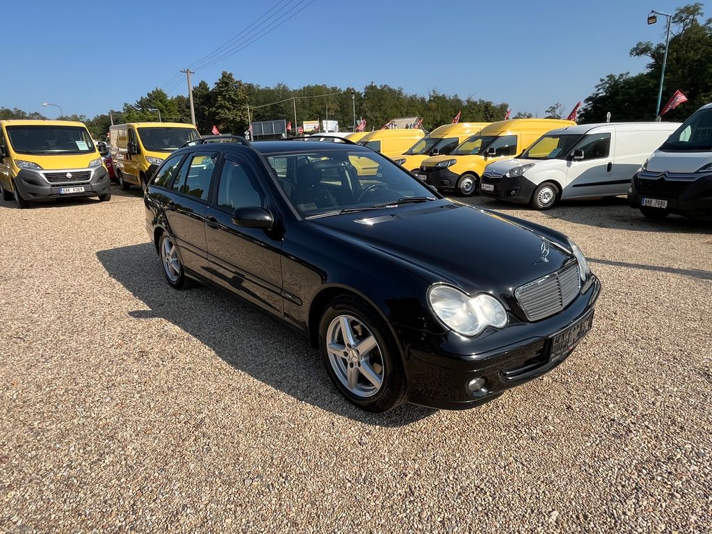mercedes-benz-tridy-c-c-220-cdi-avantgarde - 9