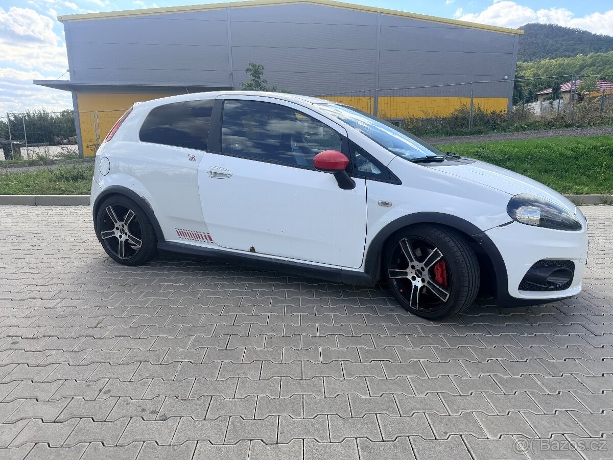 fiat-grande-punto-1-4-abarth - 1