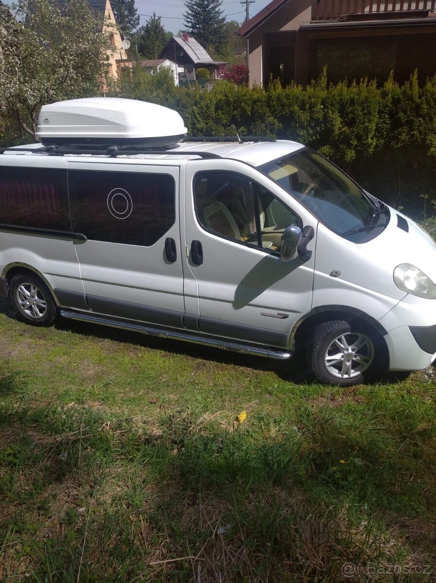 opel-vivaro-2-0-obytne - 2