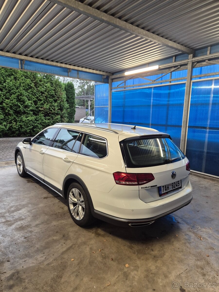 volkswagen-passat-2-0-b8-alltrack-2018 - 1