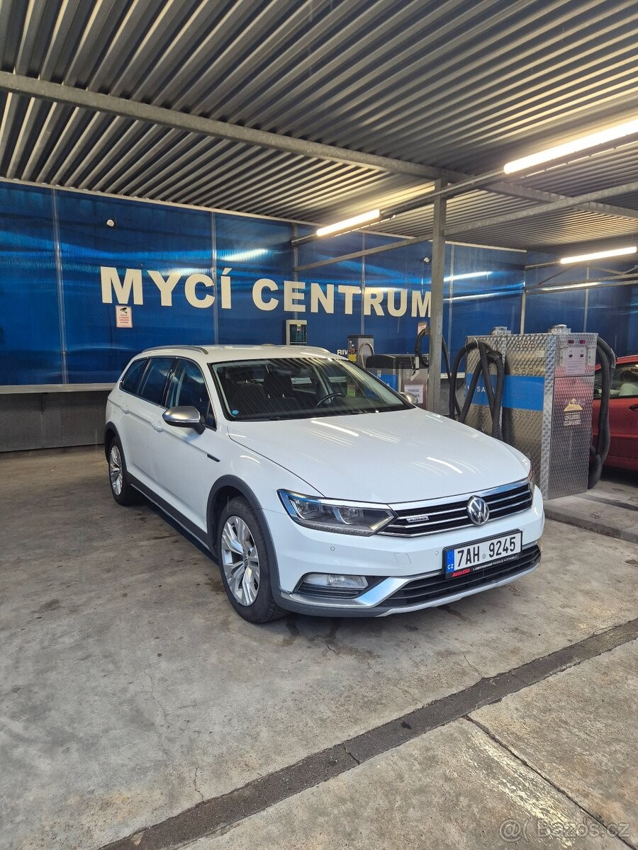 volkswagen-passat-2-0-b8-alltrack-2018 - 5