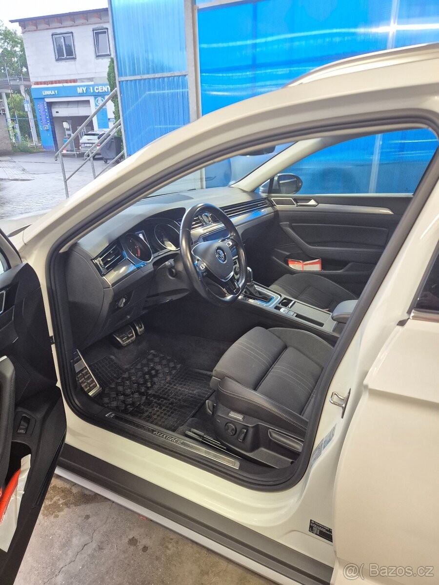 volkswagen-passat-2-0-b8-alltrack-2018 - 6