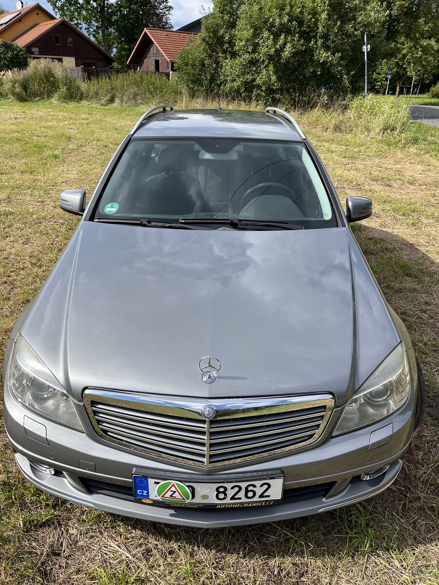 Mercedes-Benz Třídy C C350 CDI V6 17Okw r.v.2010