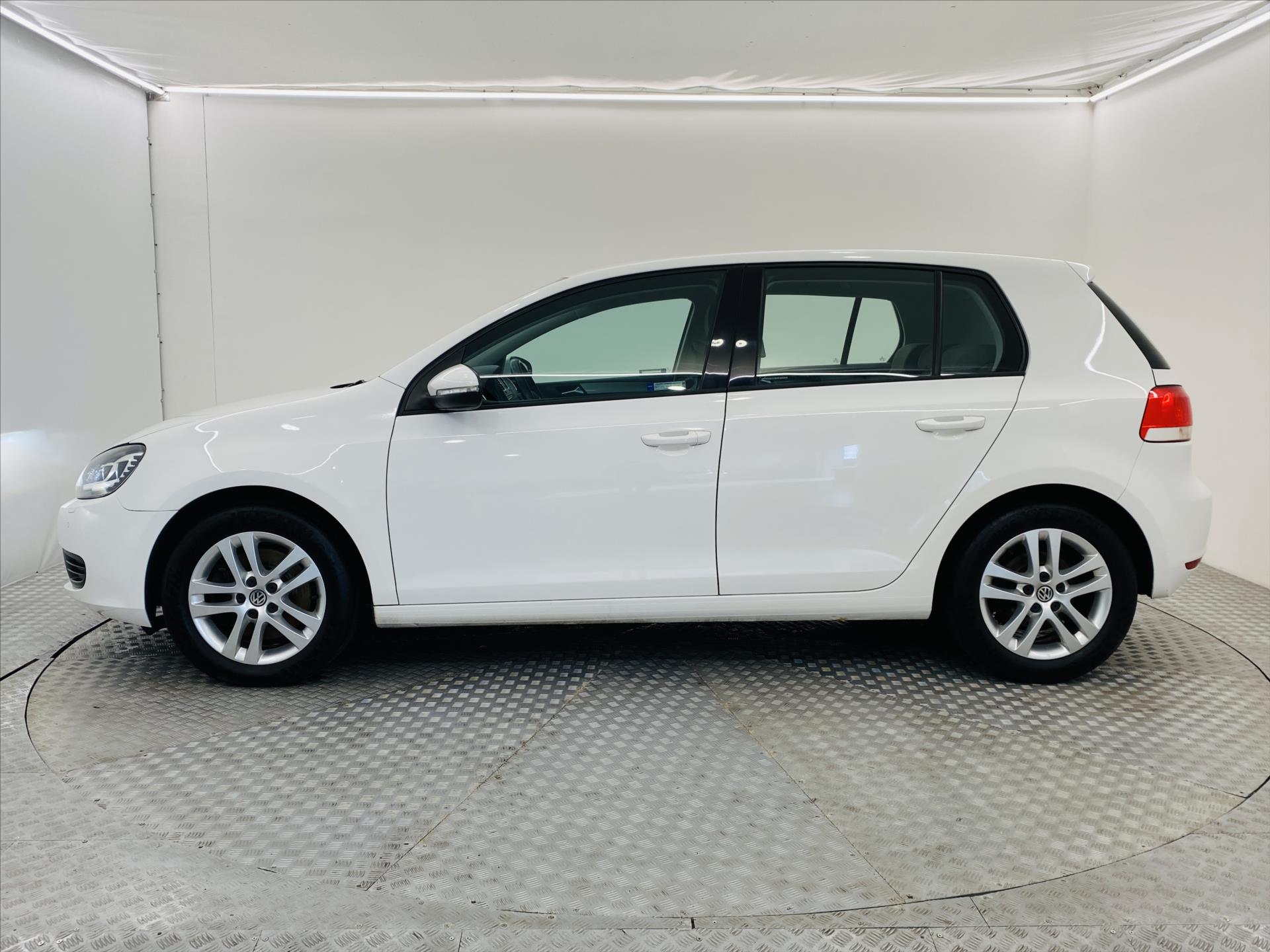 volkswagen-golf-2-0-tdi-103kw-4x4 - 2