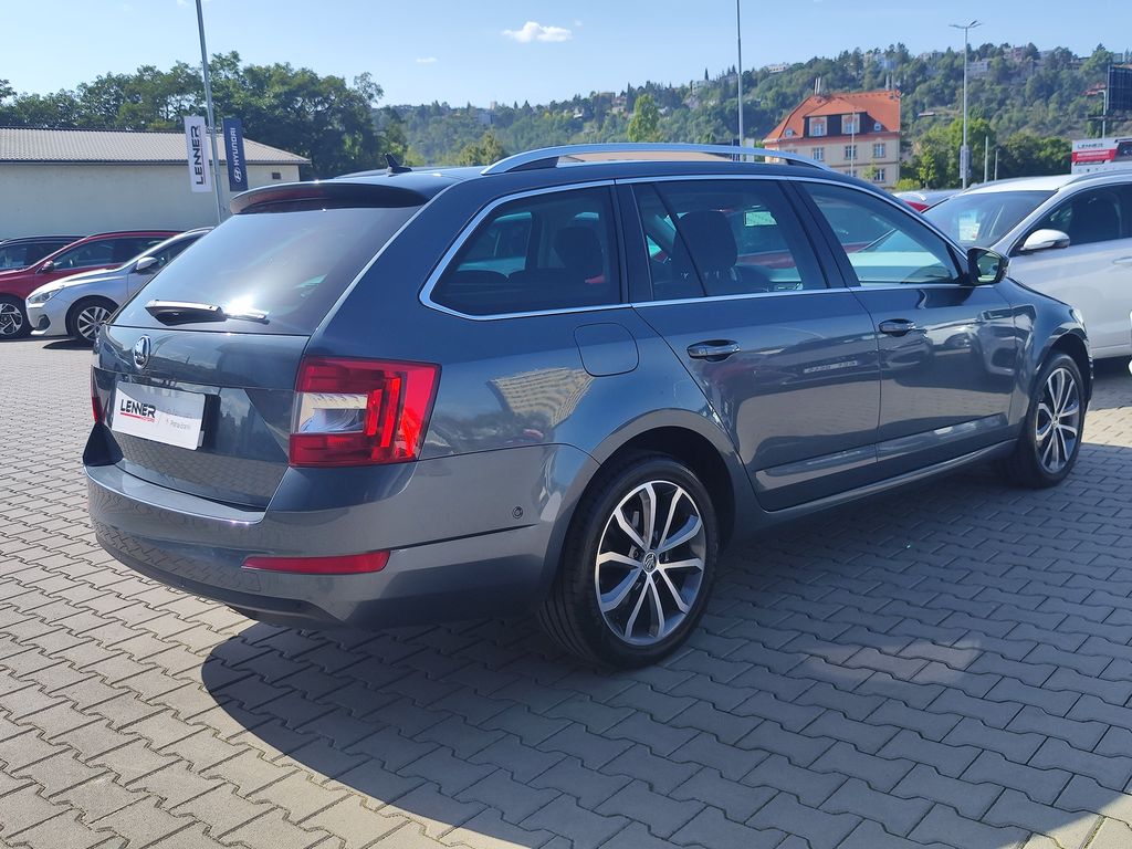 skoda-octavia-2-0-tdi-110kw-ambition - 4