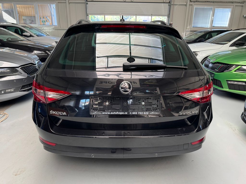 skoda-superb-combi-2-0-tdi-ambition - 4