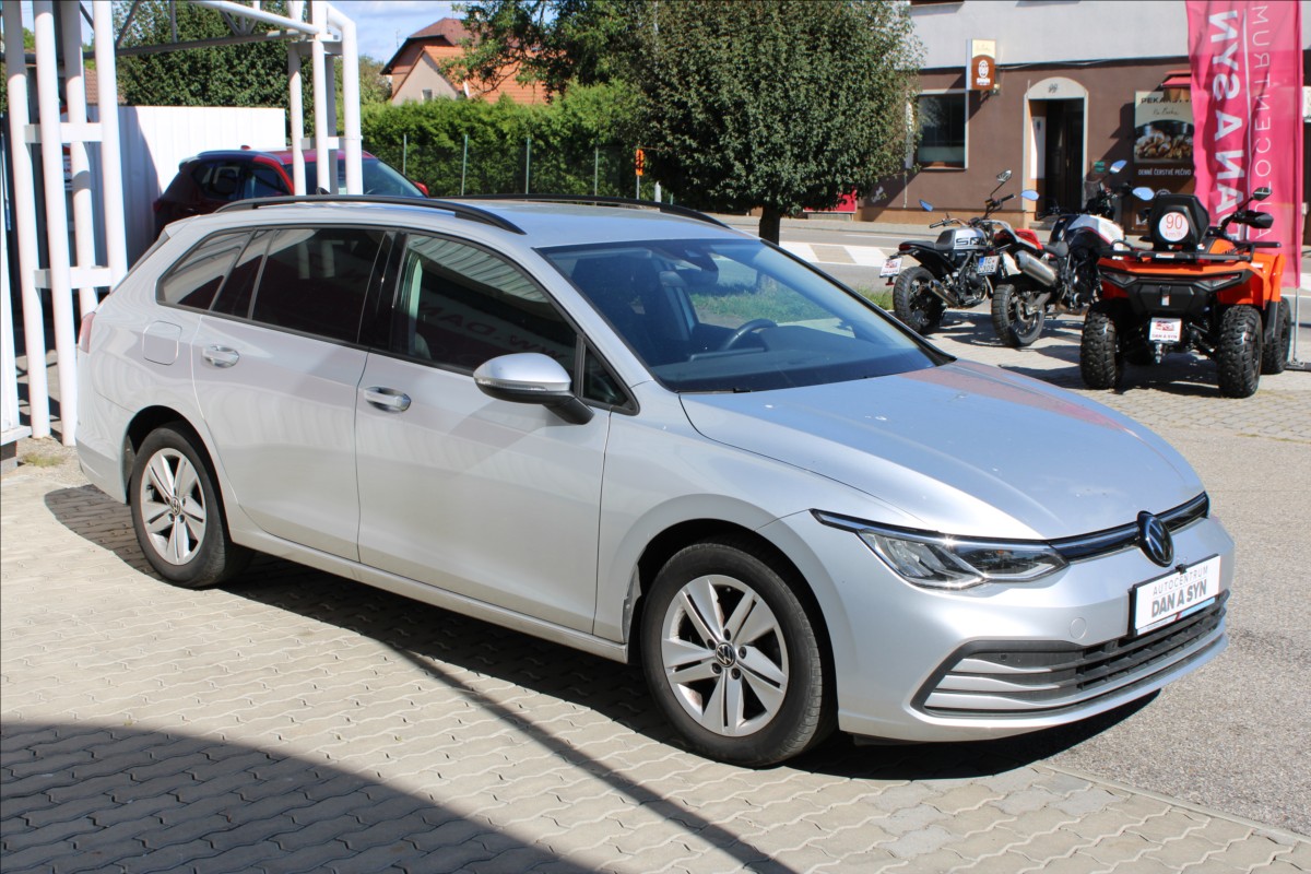 volkswagen-golf-1-5-tsi-evo-life-dsg-1-majitel-cz - 1