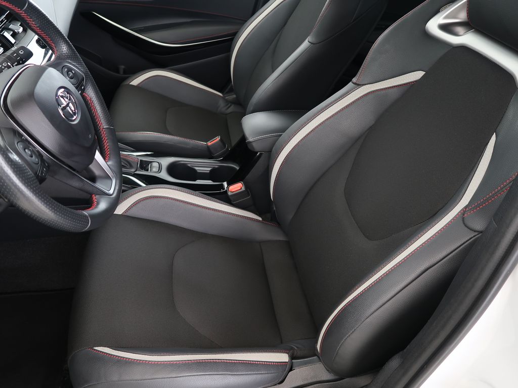 toyota-corolla-2-0hybrid-cz-1maj-gr-sport - 8