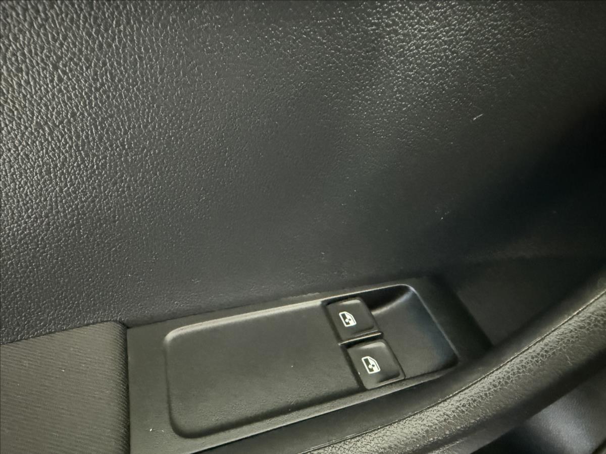 skoda-fabia-1-2-tsi-serviska-1-maj-red-grey - 9