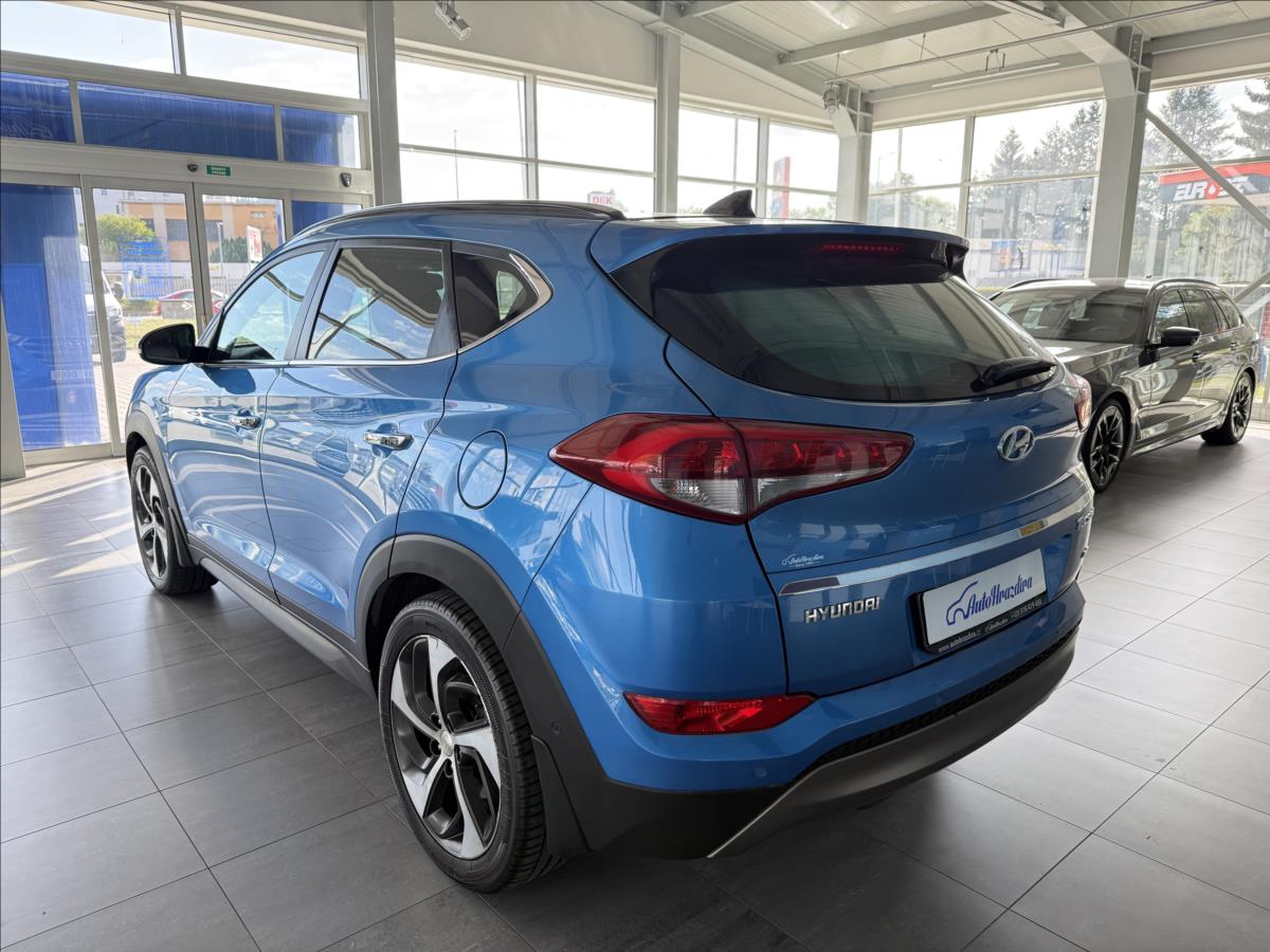 hyundai-tucson-2-0-crdi-136kw-4wd-serviska-cr - 3