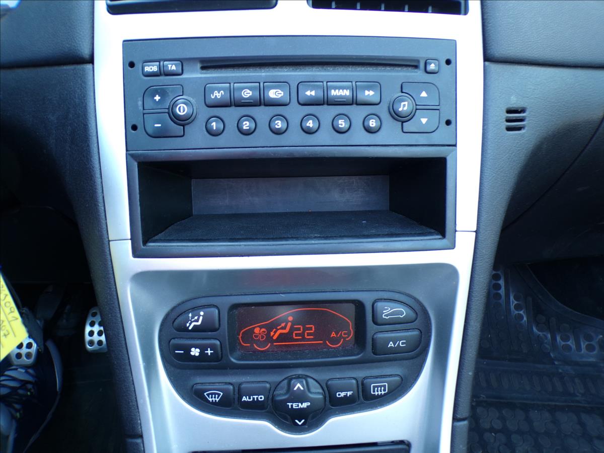 peugeot-307-2-0-cc-nova-stk - 8