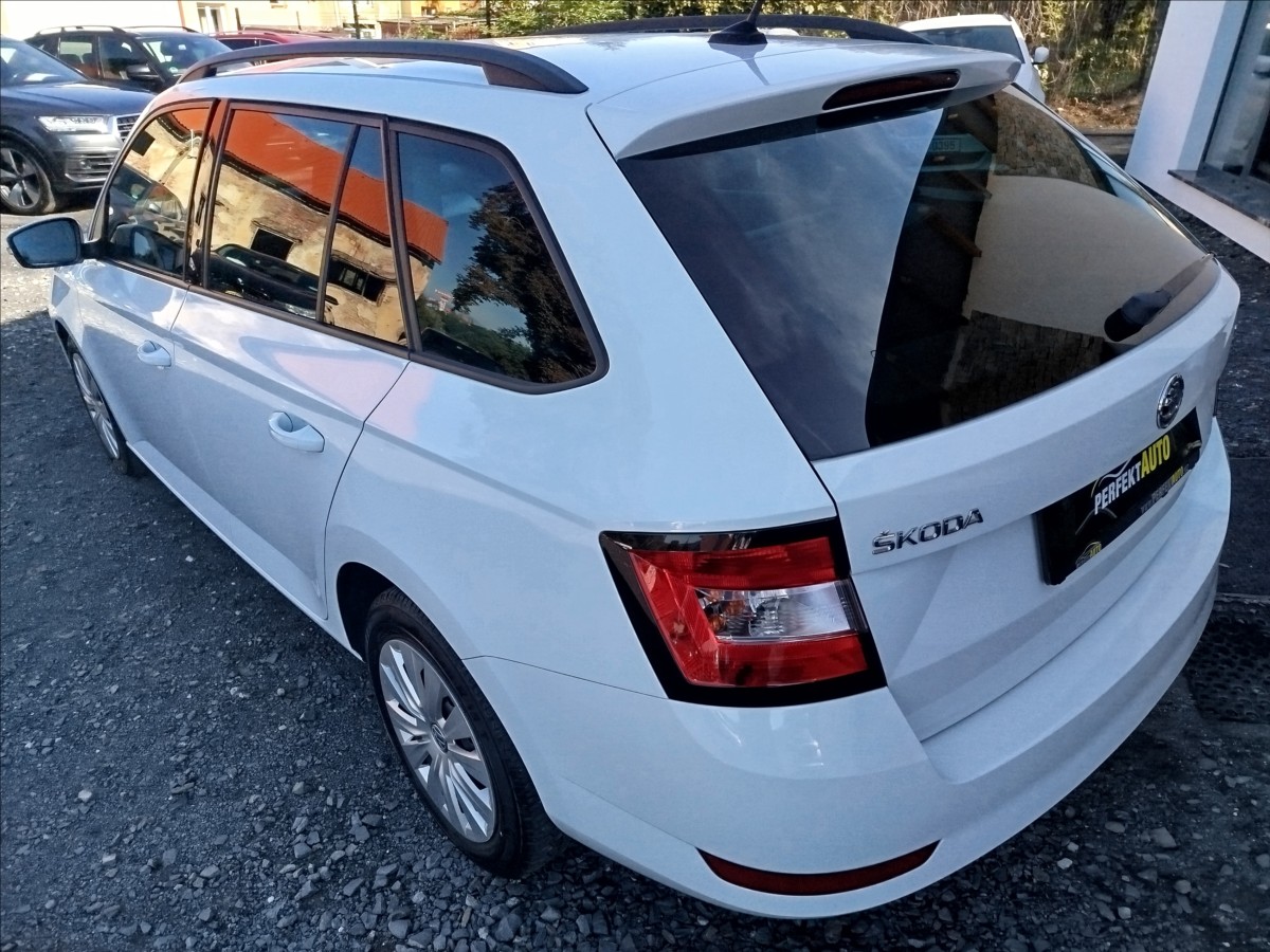 skoda-fabia-1-0-tsi-81kw-automat-navigace - 3