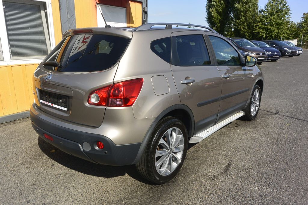 nissan-qashqai-2-0cdti-4wd-webasto-navi-p - 4