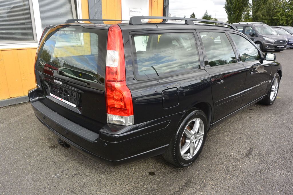 volvo-v70-2-4-d5 - 4