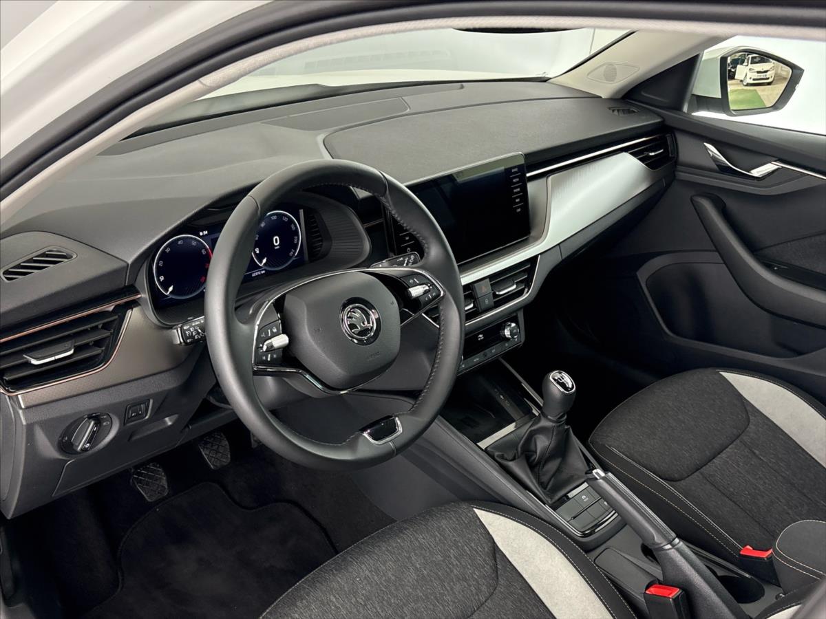skoda-kamiq-1-5-tsi-style - 5