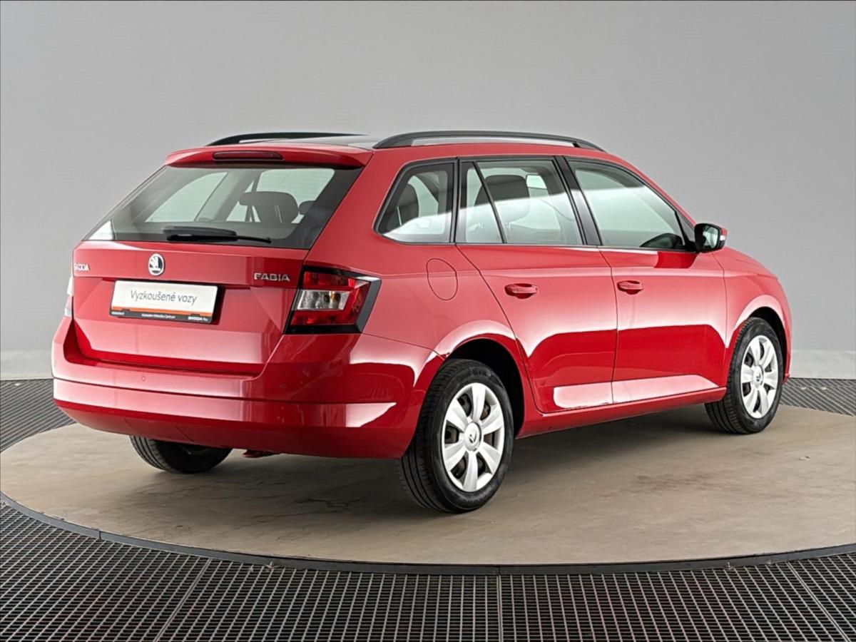 skoda-fabia-1-0-tsi-ambition-plus-panorama - 1