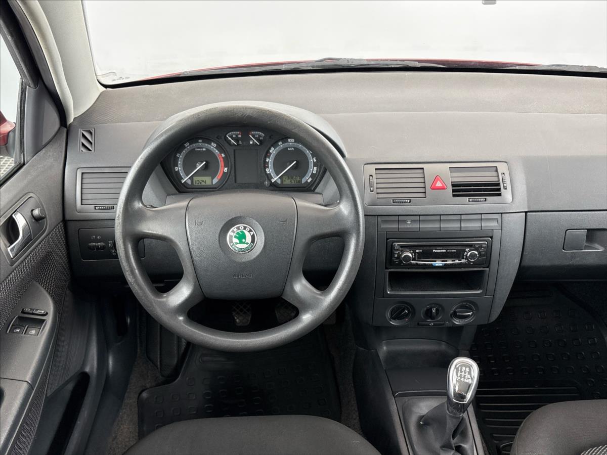 skoda-fabia-1-4-16v-ambiente - 4