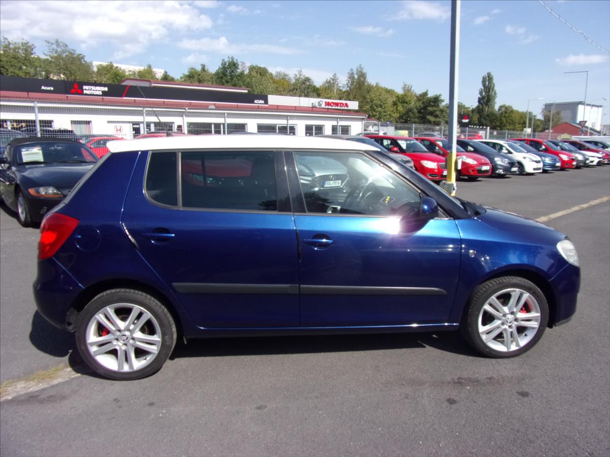 skoda-fabia-1-4-16v-sport-63kw - 1