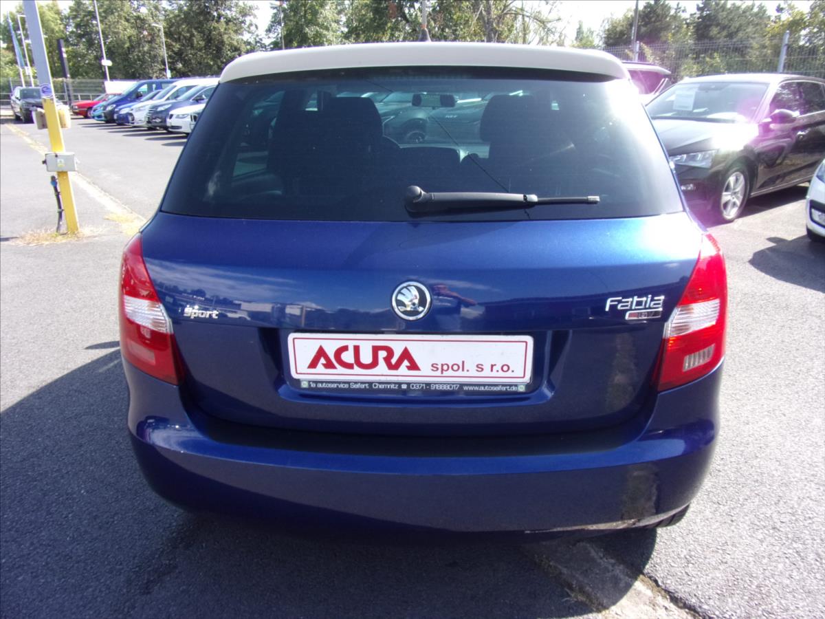 skoda-fabia-1-4-16v-sport-63kw - 3