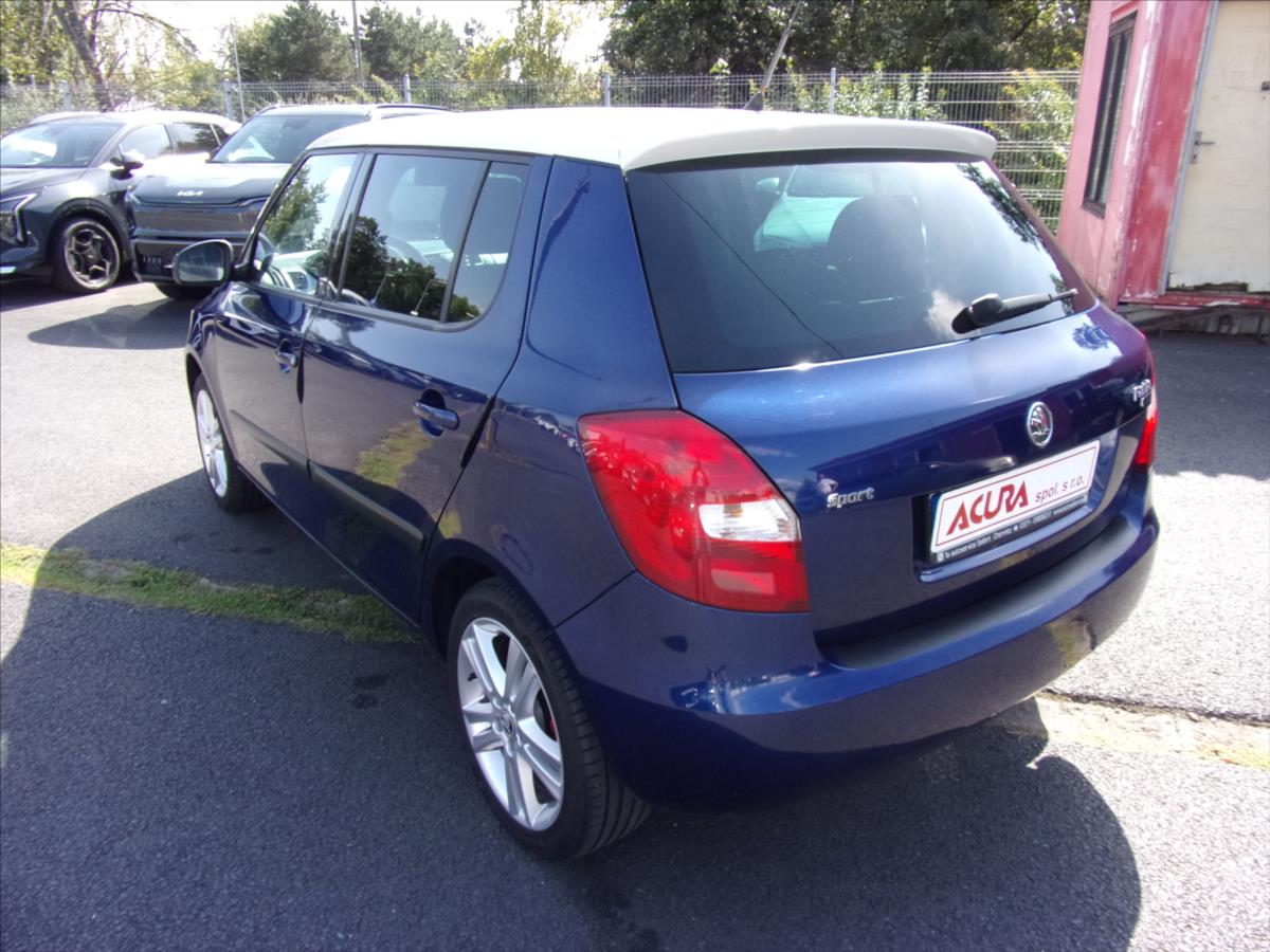 skoda-fabia-1-4-16v-sport-63kw - 5