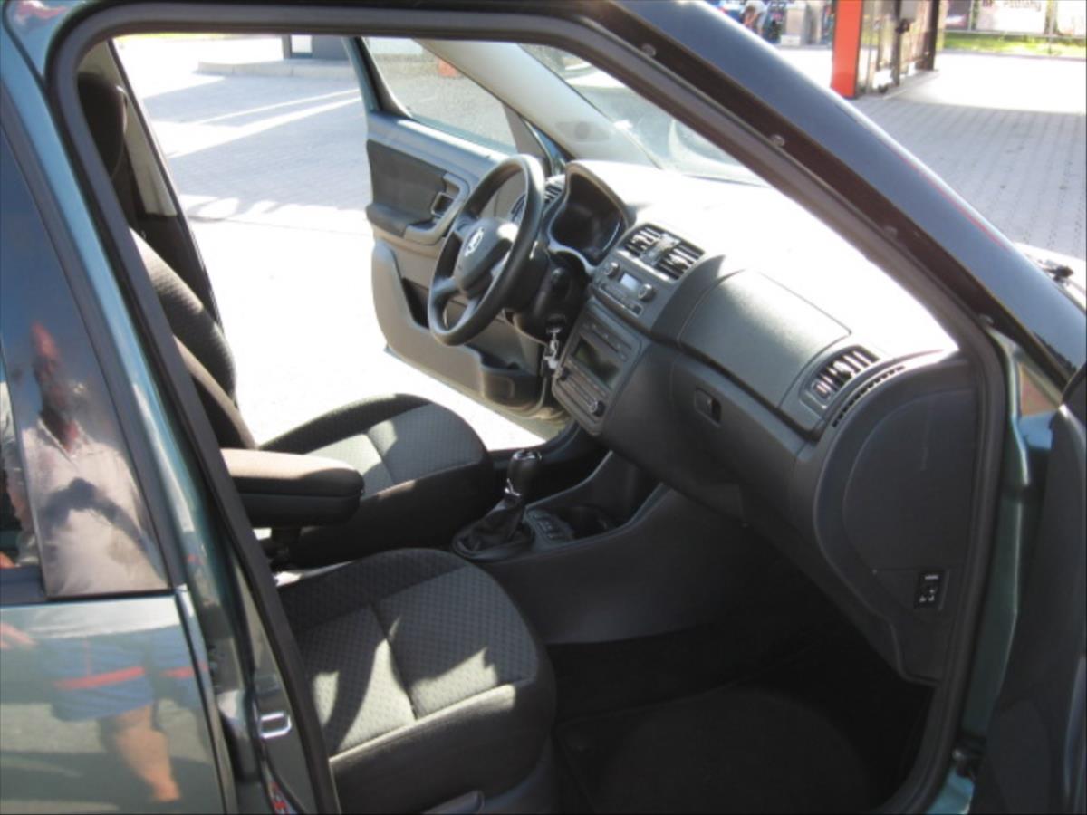 skoda-roomster-1-2-tsi-automat - 8