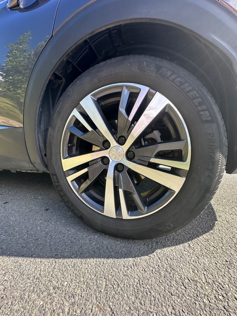 peugeot-3008-allure-pack-hybrid - 6