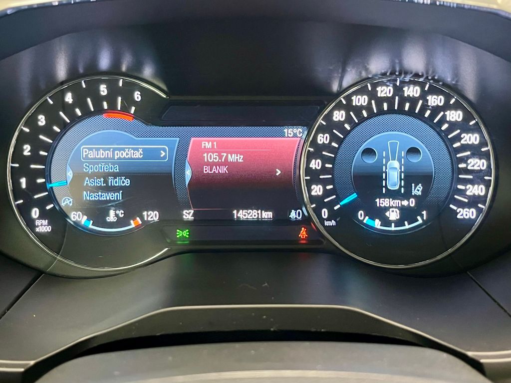 ford-galaxy-2-0-eb-titanium-led-tazne - 8