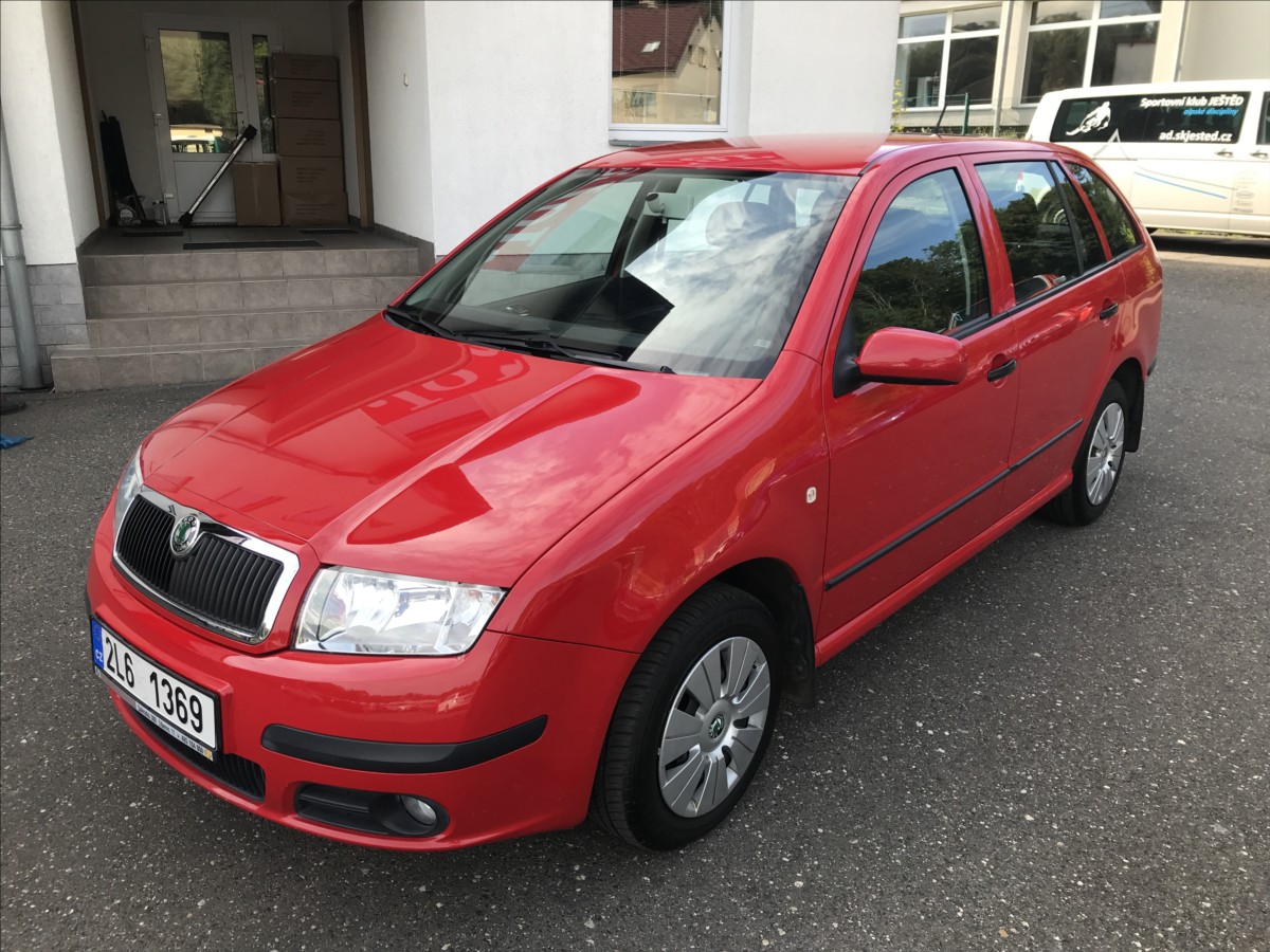 skoda-fabia-1-2-12v-combi-47kw-top-top-top - 2
