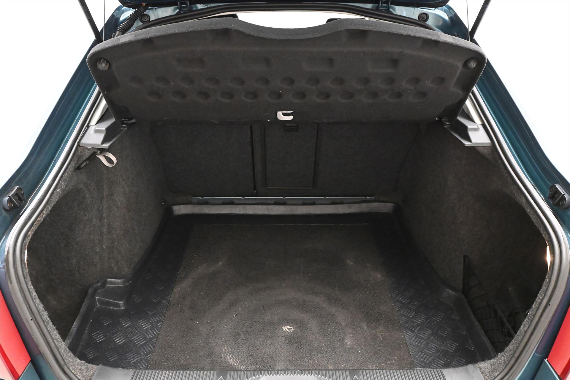 skoda-octavia-1-9-tdi-77kw-stk-do-3-2028 - 9