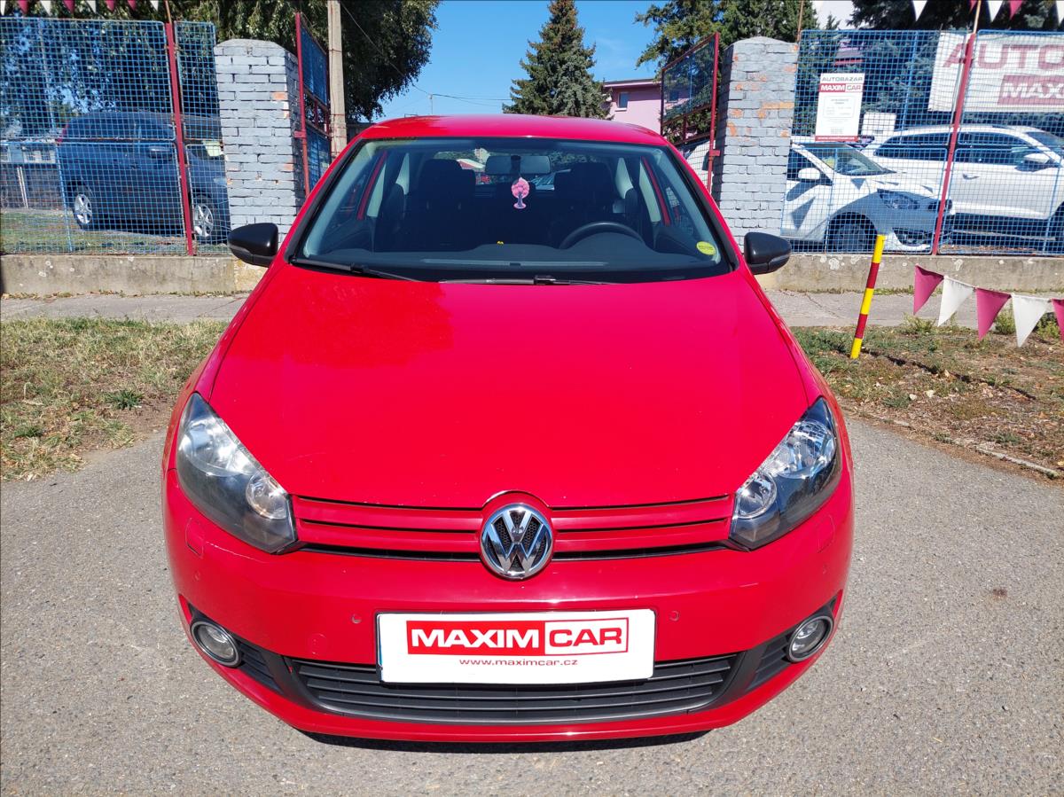 volkswagen-golf-1-6-i-dsg - 1