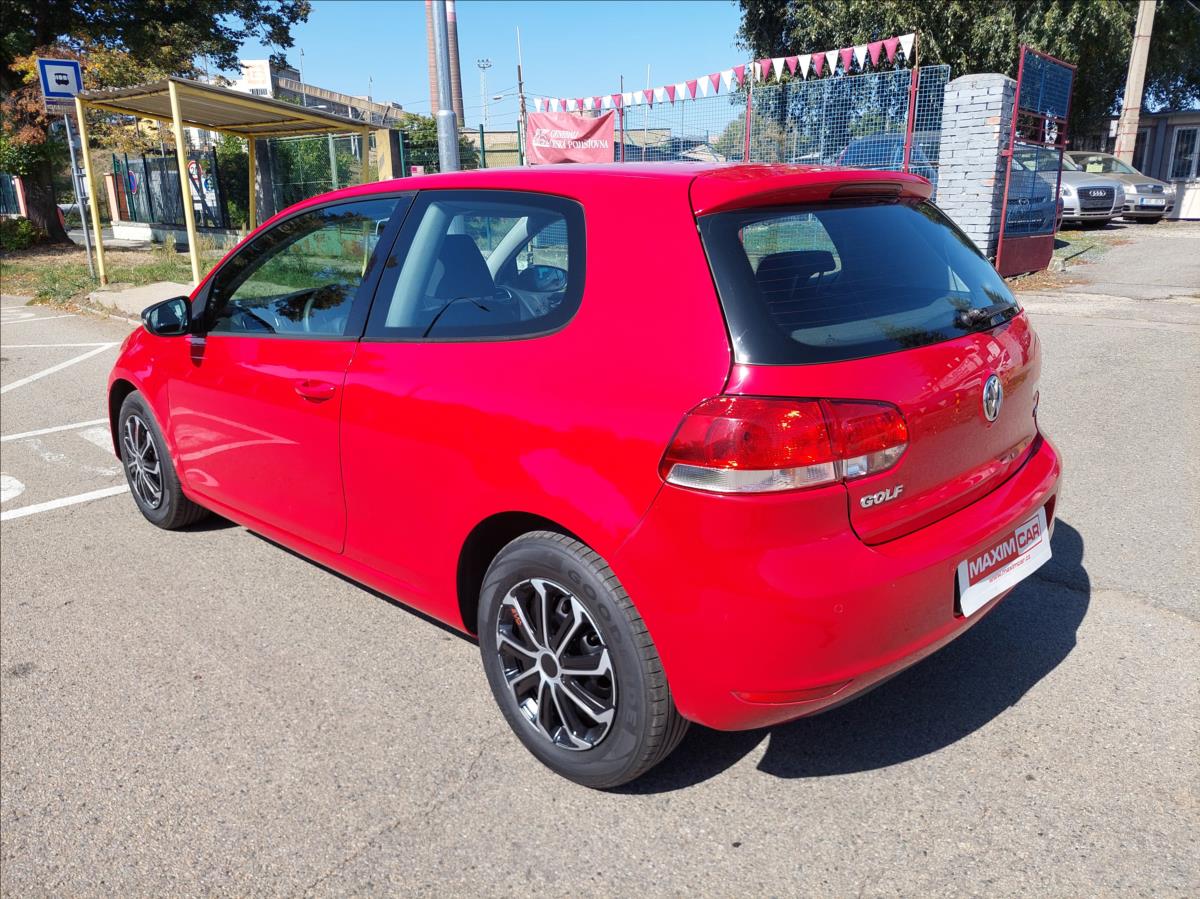 volkswagen-golf-1-6-i-dsg - 5