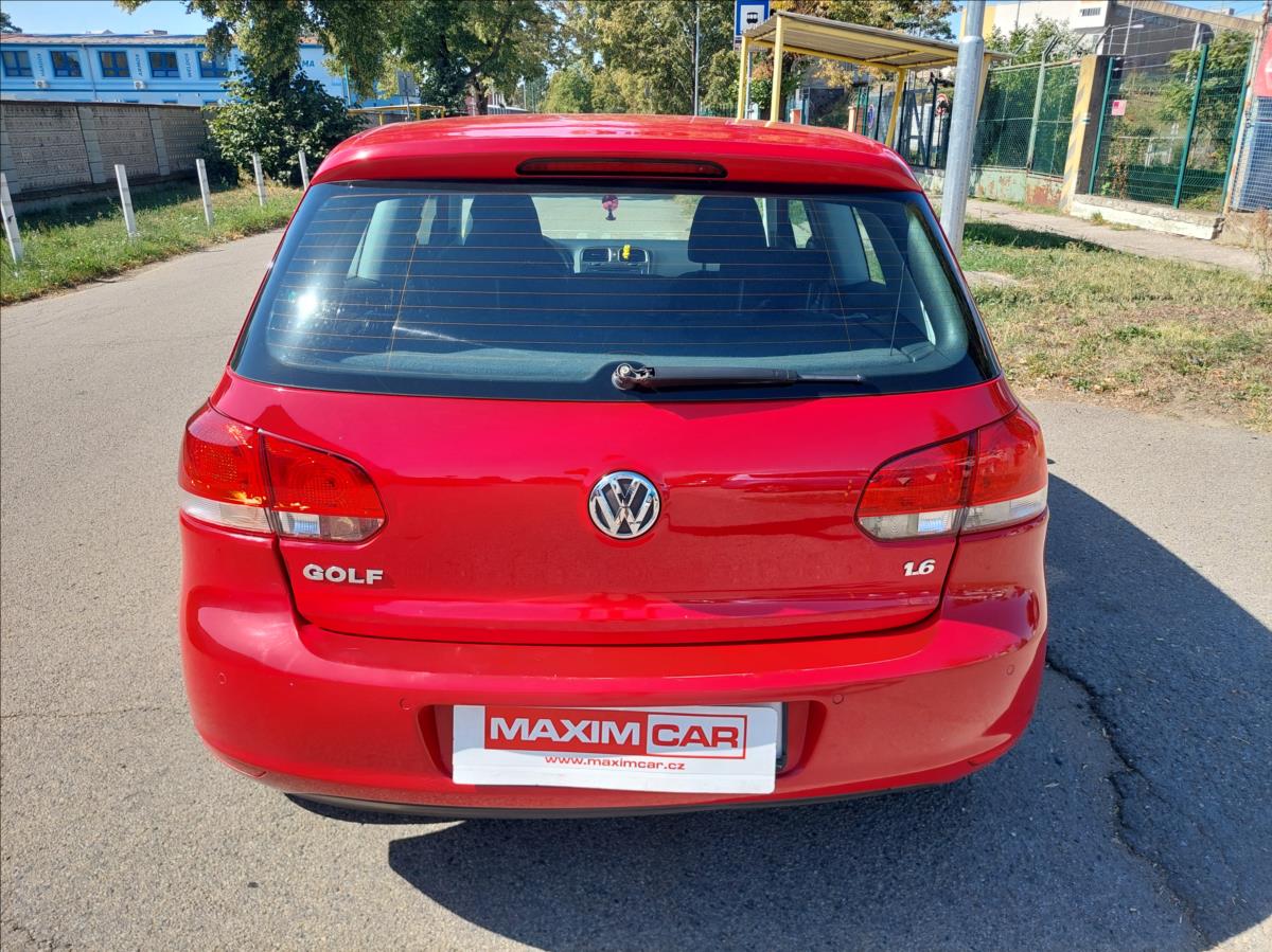 volkswagen-golf-1-6-i-dsg - 6