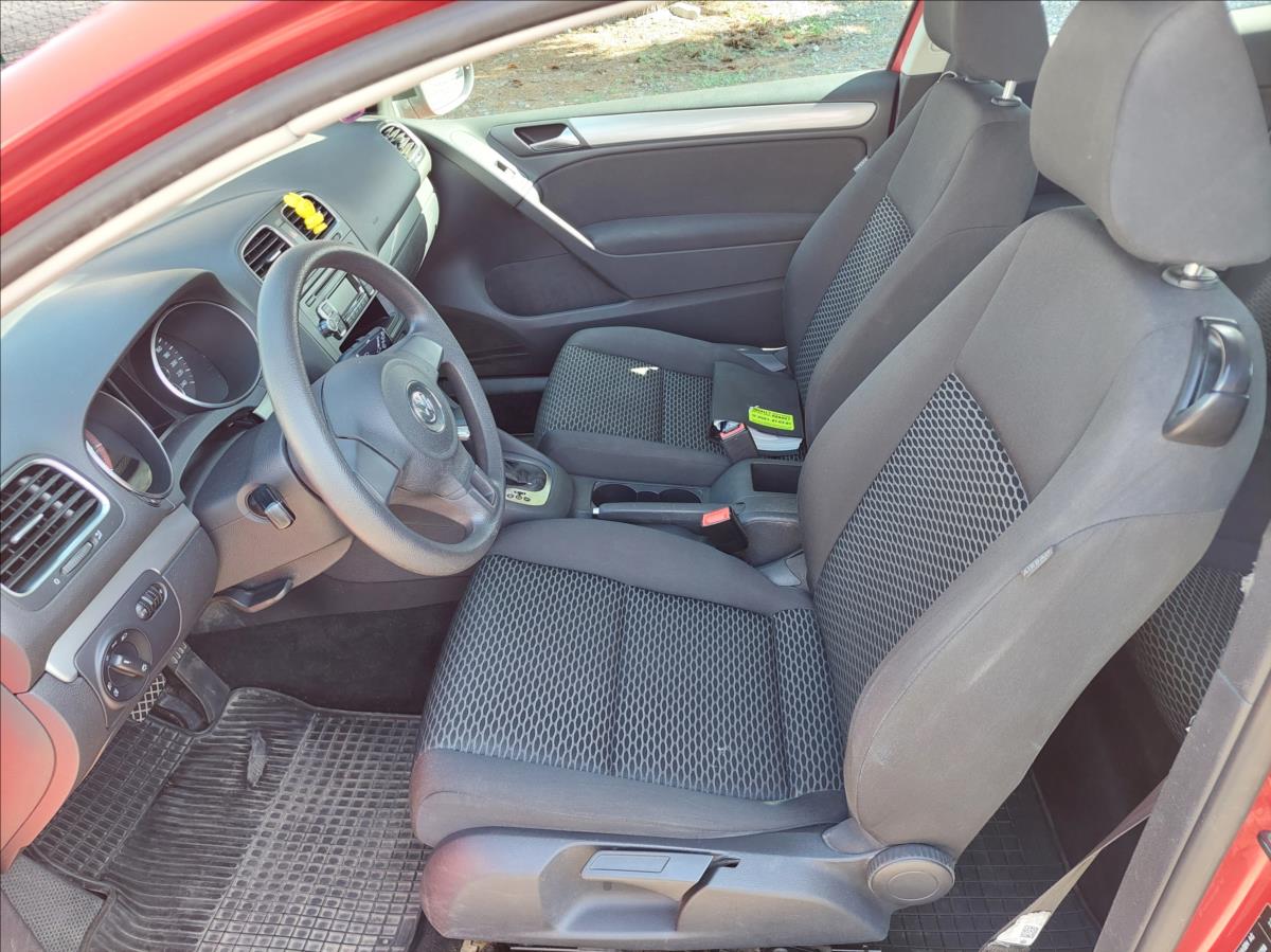 volkswagen-golf-1-6-i-dsg - 8