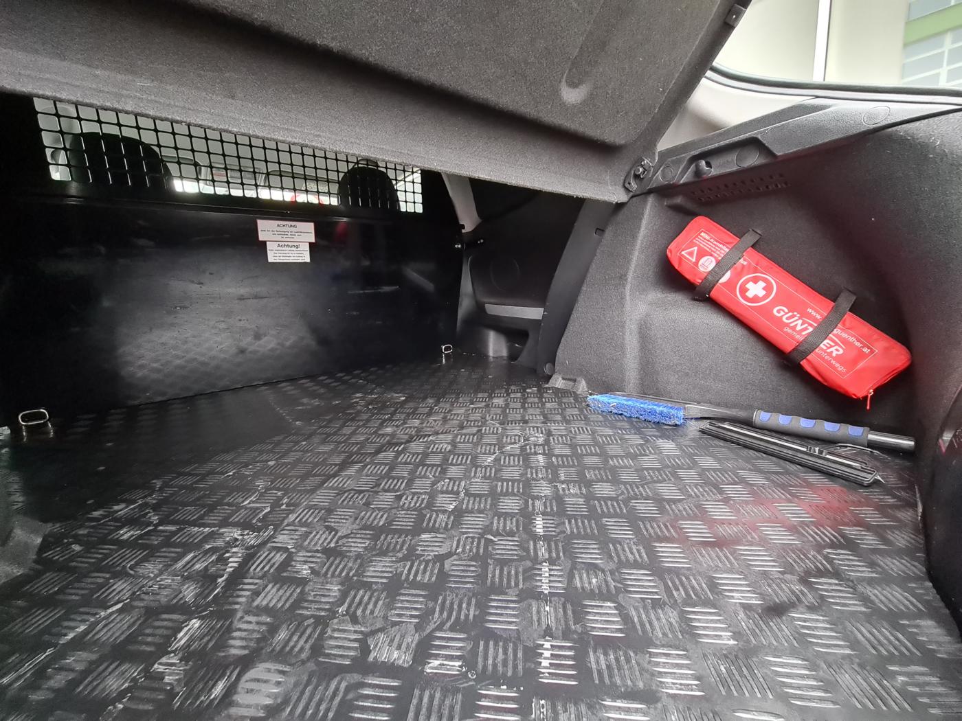 kia-ceed-1-4-van-2-mistna-servis-n - 3