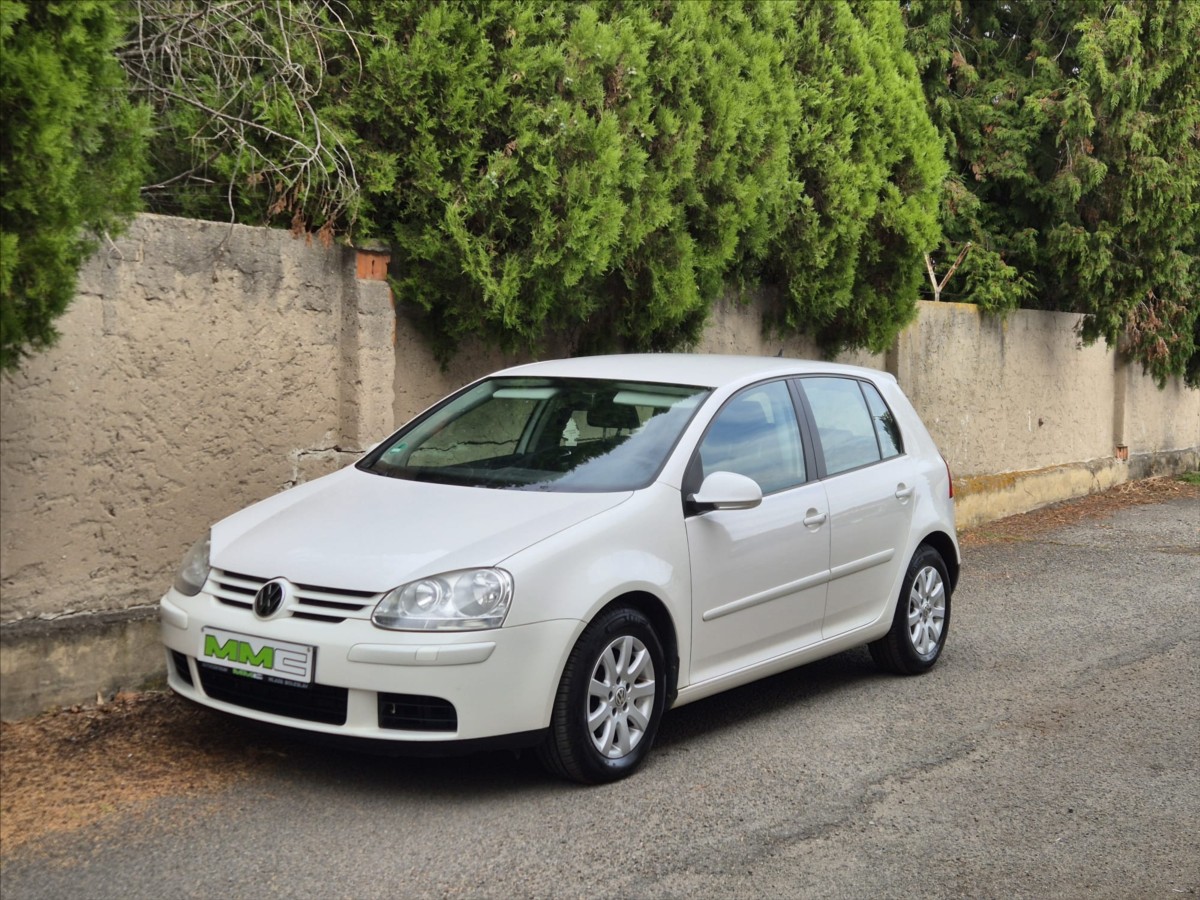 Volkswagen Golf 2.0FSi 4x4 !!!NOVÉ PNEU