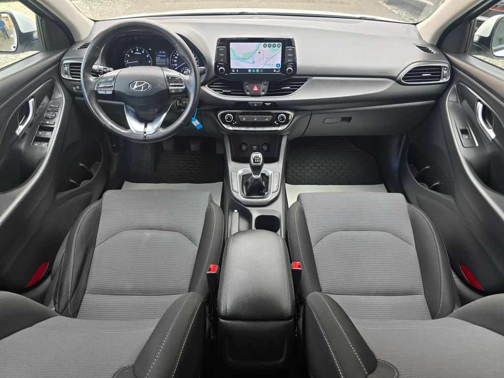 hyundai-i30-1-5i-comfort-led-kamera-navi - 7