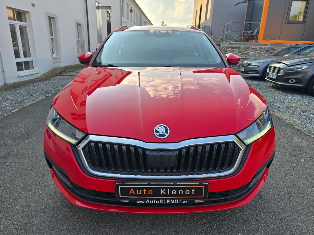 skoda-octavia-2-0tdi-dsg-1-maj-cr-dph - 2