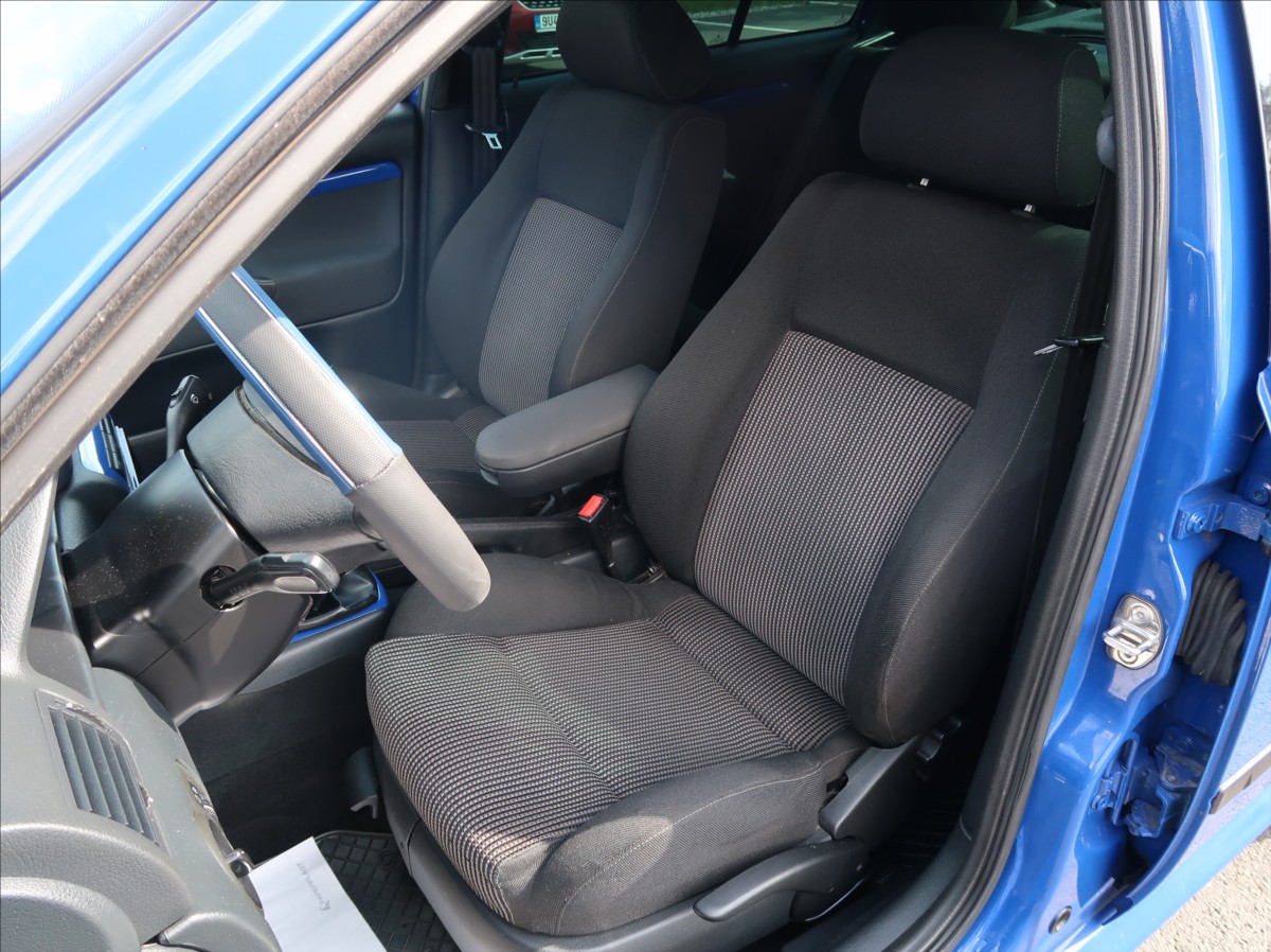 skoda-octavia-1-9-tdi-novecr-rspaket-xenony - 9
