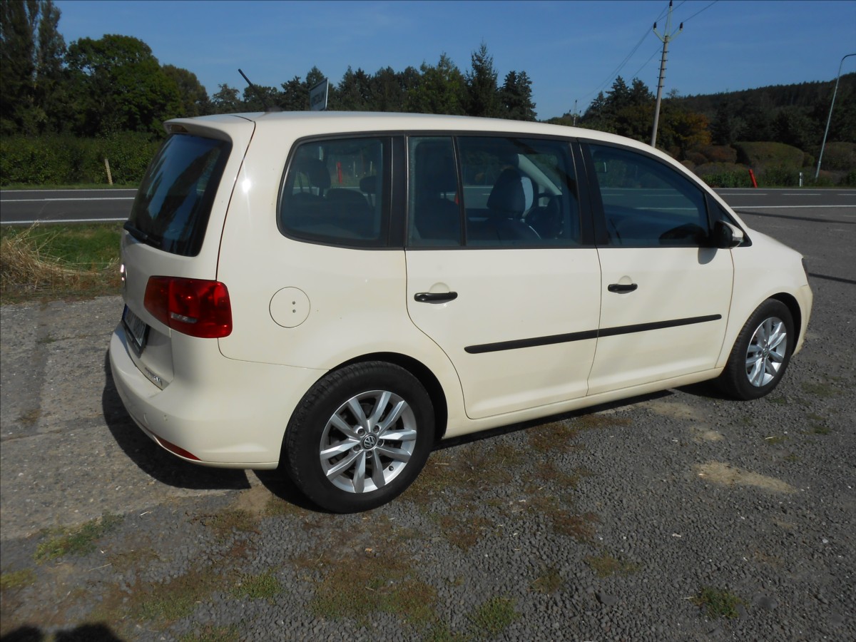 volkswagen-touran-1-6-tdi-66-kw-historie-klima - 5
