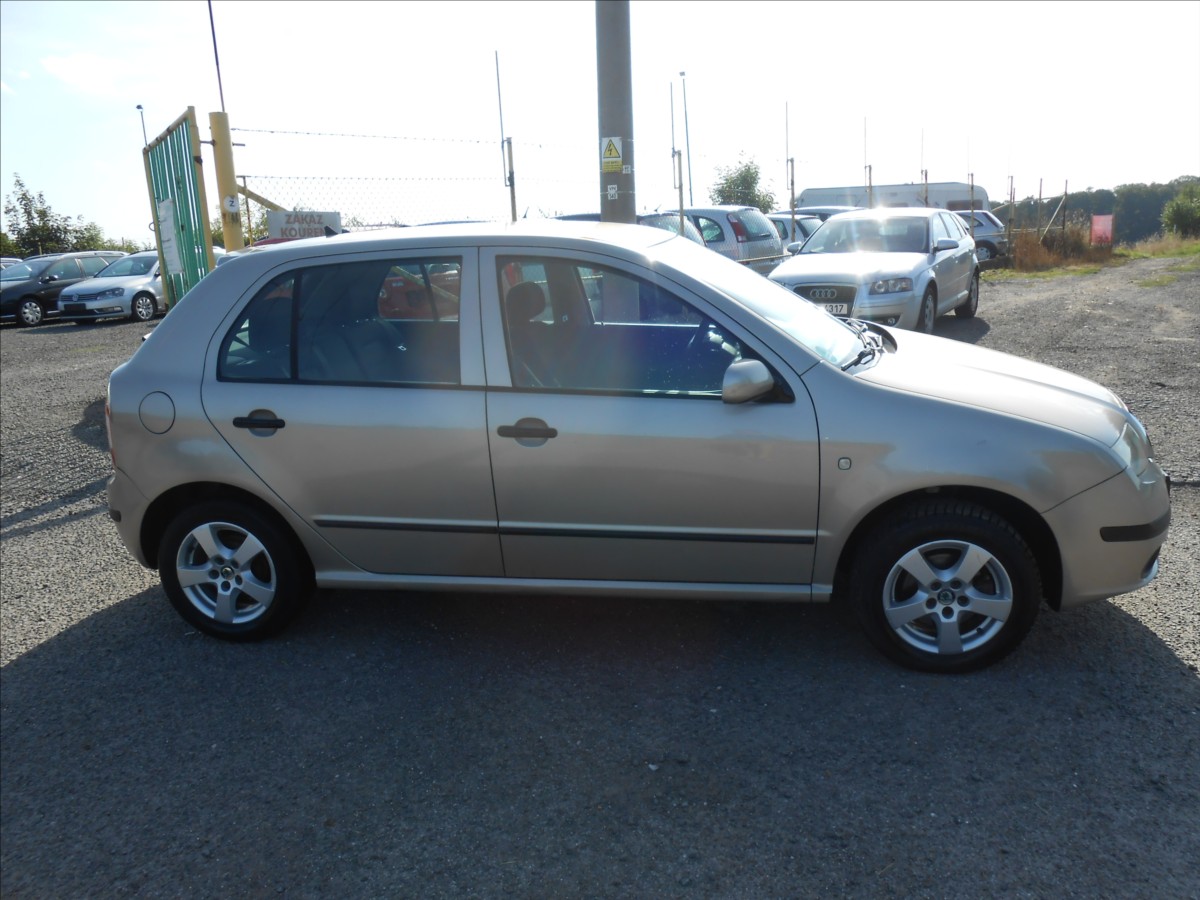skoda-fabia-1-4-i-16v-55-kw-serviska-klima - 1
