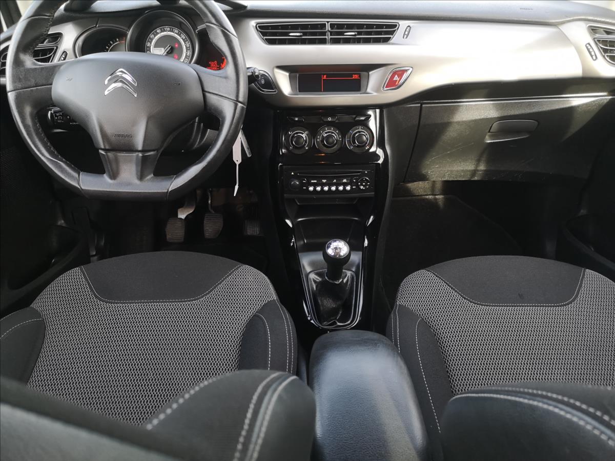 citroen-c3-1-2-family-white - 2
