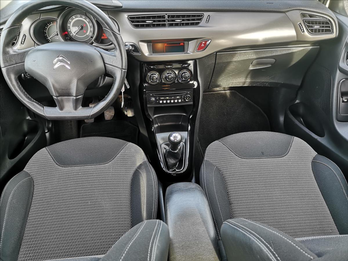 citroen-c3-1-2-family-white - 8