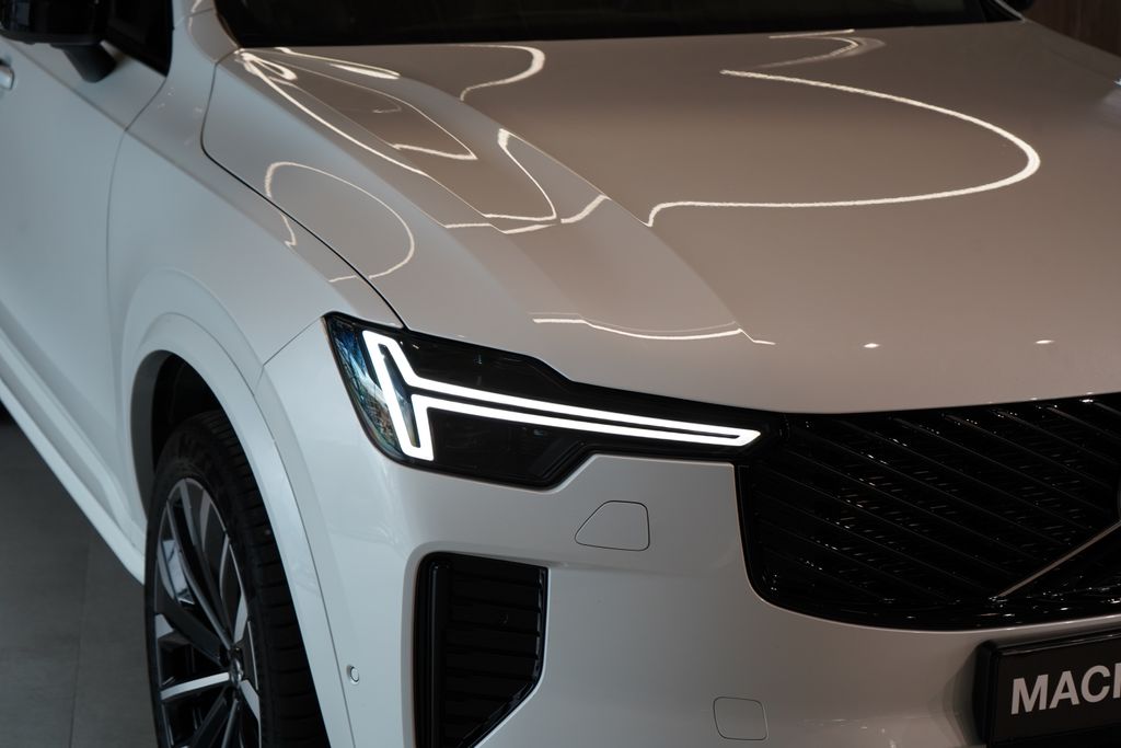 volvo-xc90-t8-plus-dark-vzduch-ventilace - 4