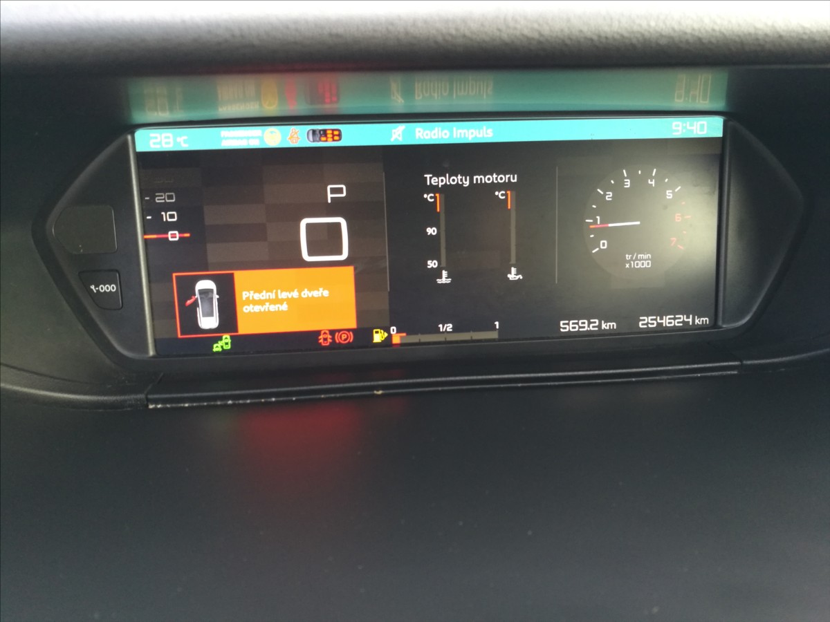 citroen-c4-spacetourer-2-0-bluehdi-7mist - 9