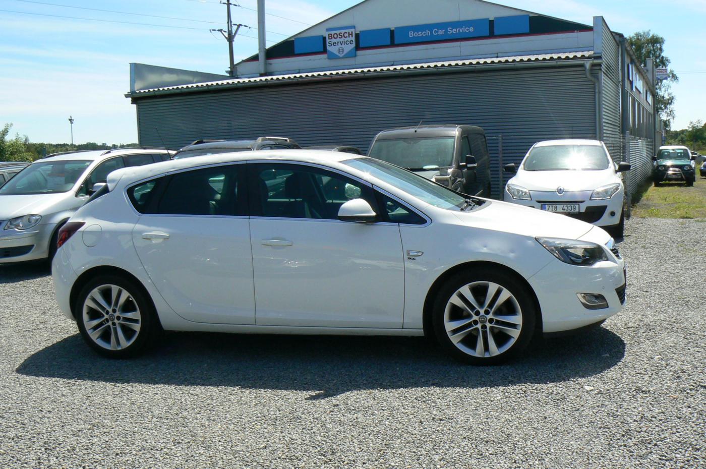 opel-astra-1-4-t-sport-kroupy - 6