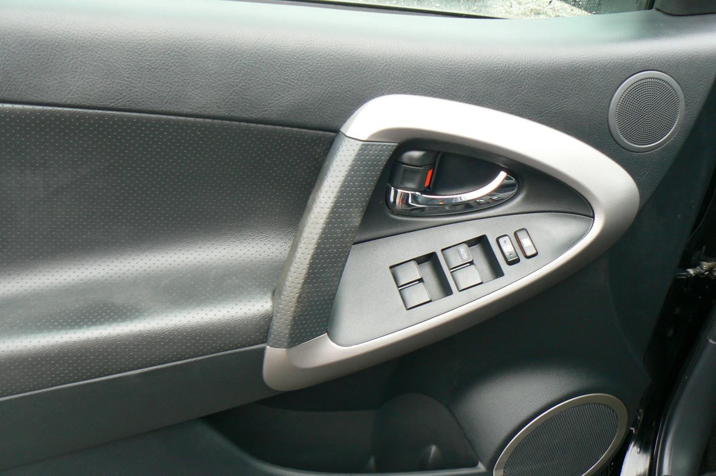 toyota-rav4-2-2-d-cat-4x4 - 8