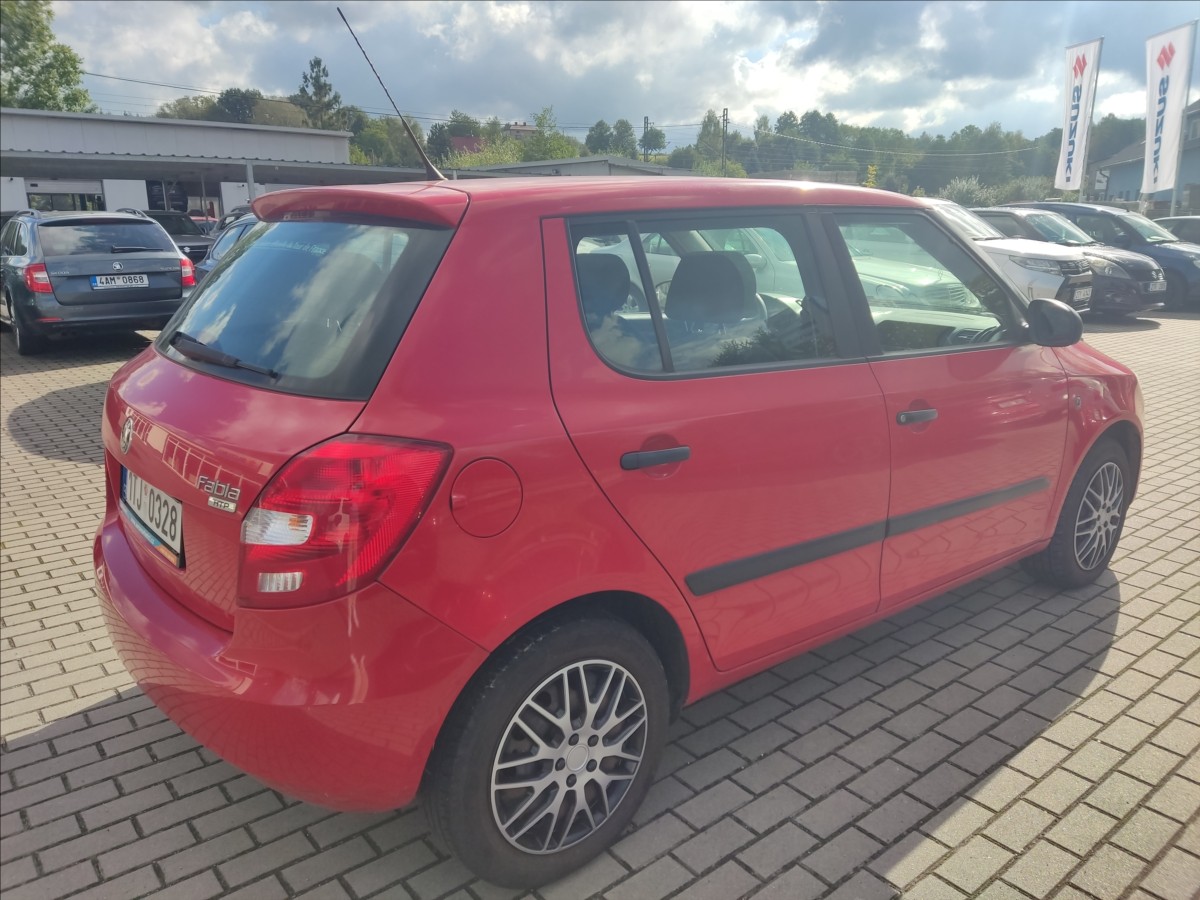 skoda-fabia-1-2 - 2